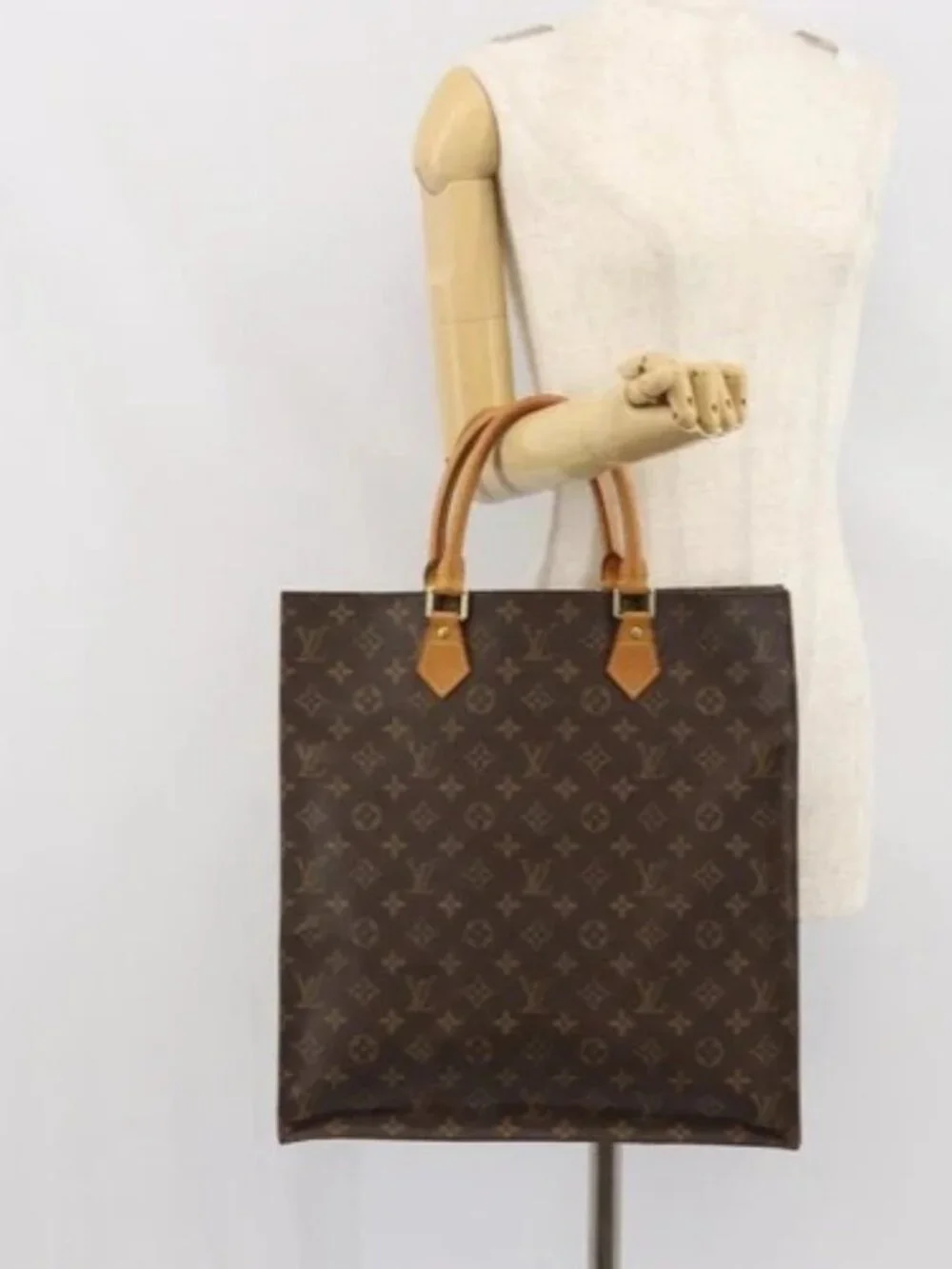 LOUIS VUITTON Monogram Sac Plat Hand Bag